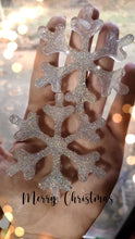 Load image into Gallery viewer, Clear Quartz Snowflake Ornament Set (2)
